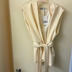 Zara white tie vest. New with tag